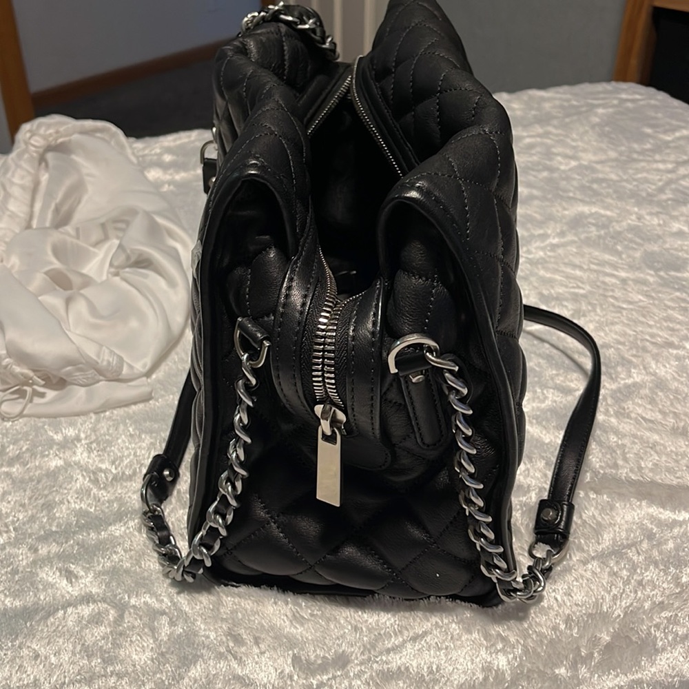 Michael Kors Black lambskin leather shoulder bag with rhodium chrome hardware - Picture 2 of 8